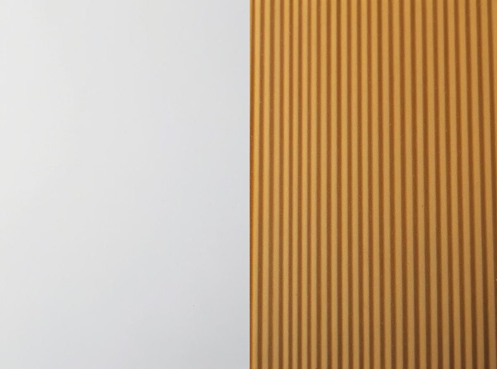 Color reproduction comparison showing limitations on corrugated material