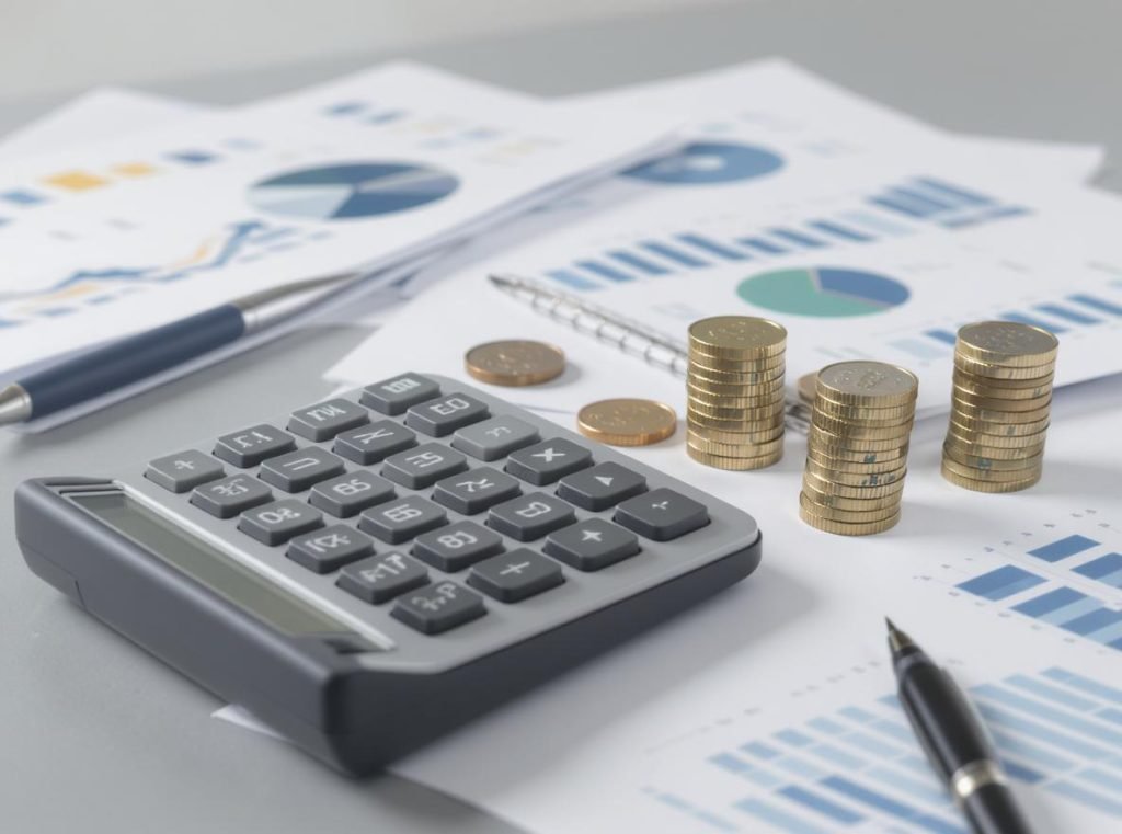 Budget planning and cost analysis for custom jewelry box orders